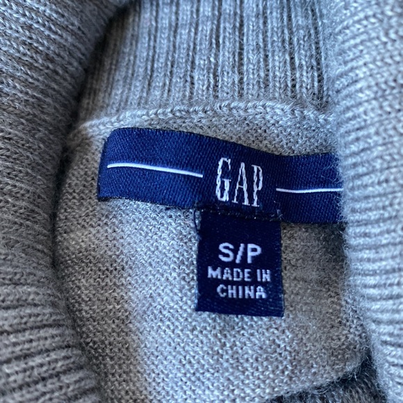 Gap 100% merino wool sweater size small - Picture 9 of 11